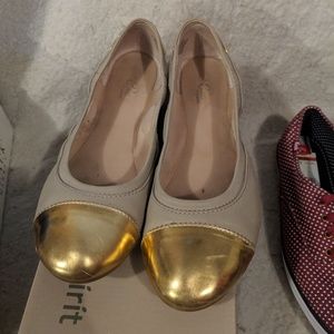 Easy Spirit Wome's Flats